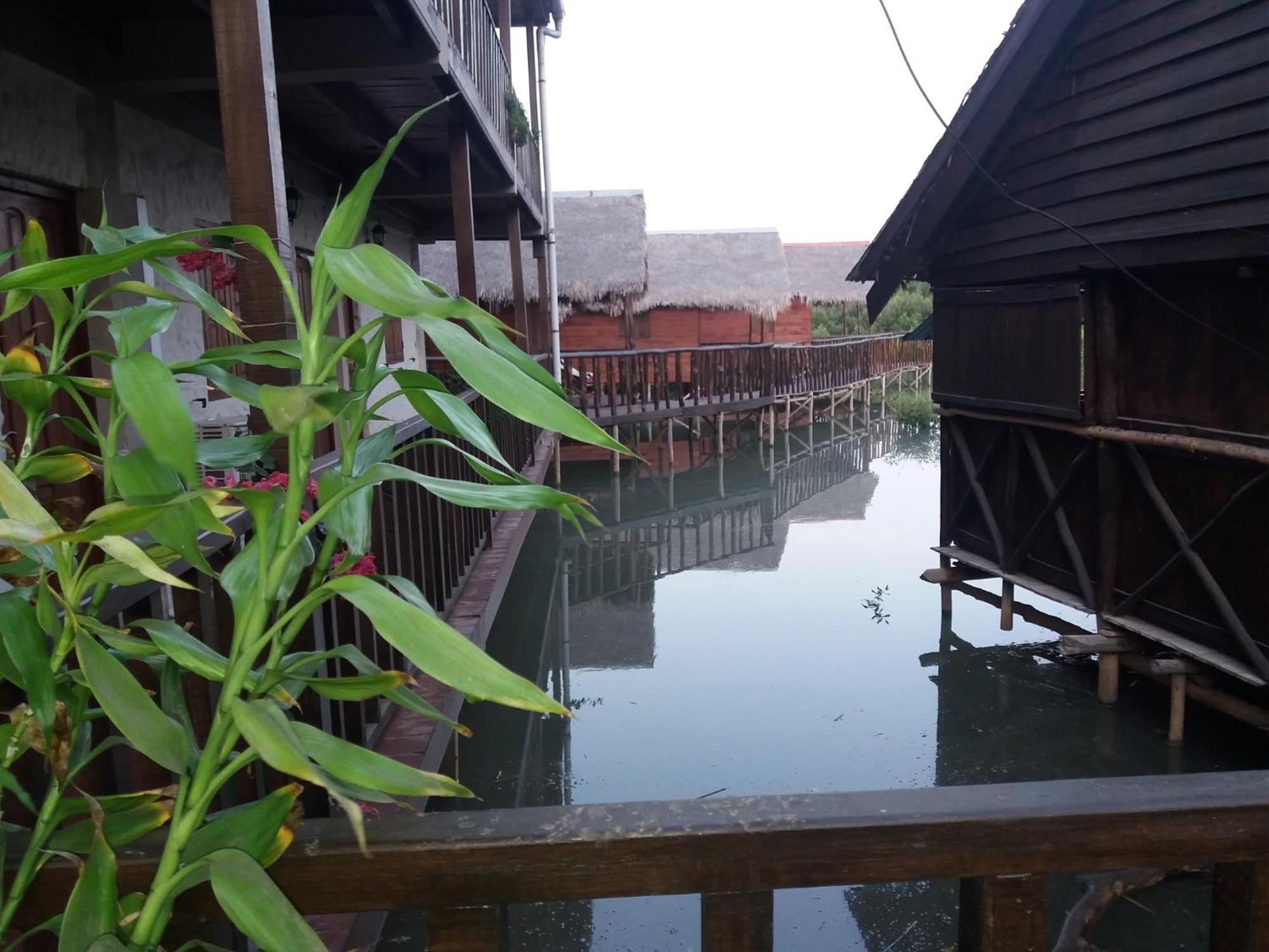 La Capannina Chez Lea Hotel Morondava Buitenkant foto