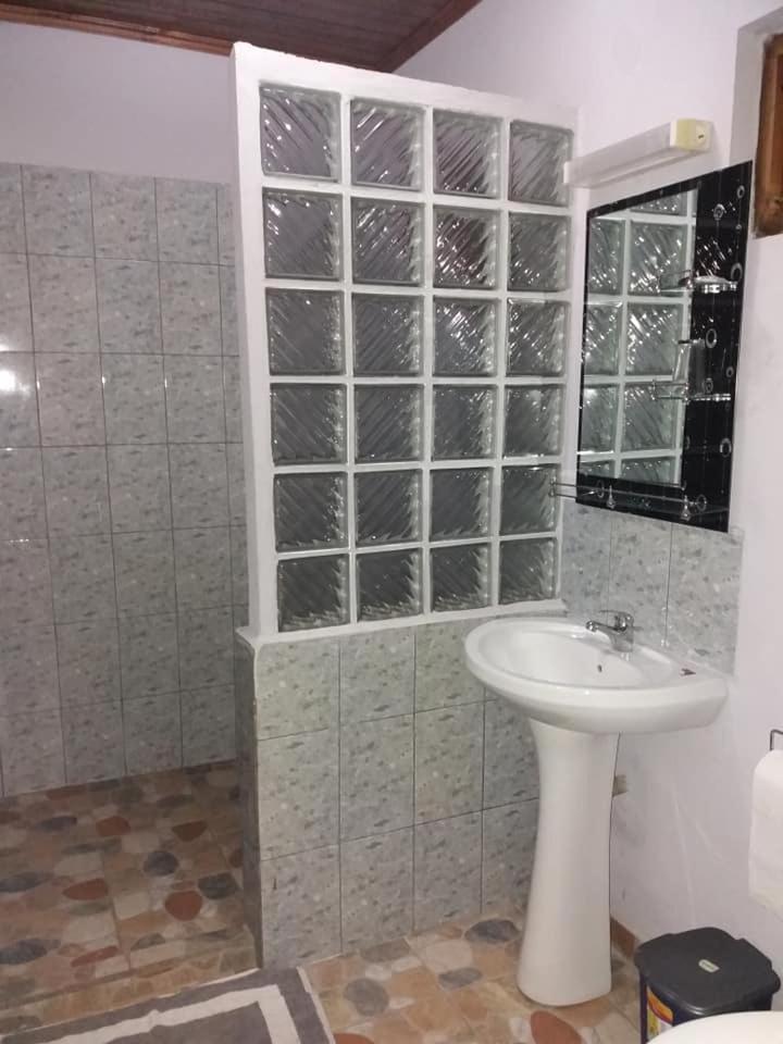 La Capannina Chez Lea Hotel Morondava Buitenkant foto